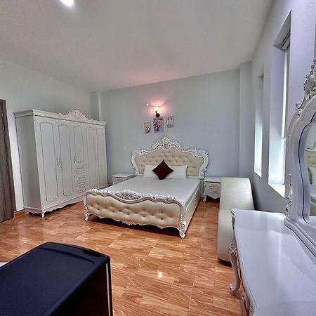 Royal Homestay Туй Хоа Екстериор снимка