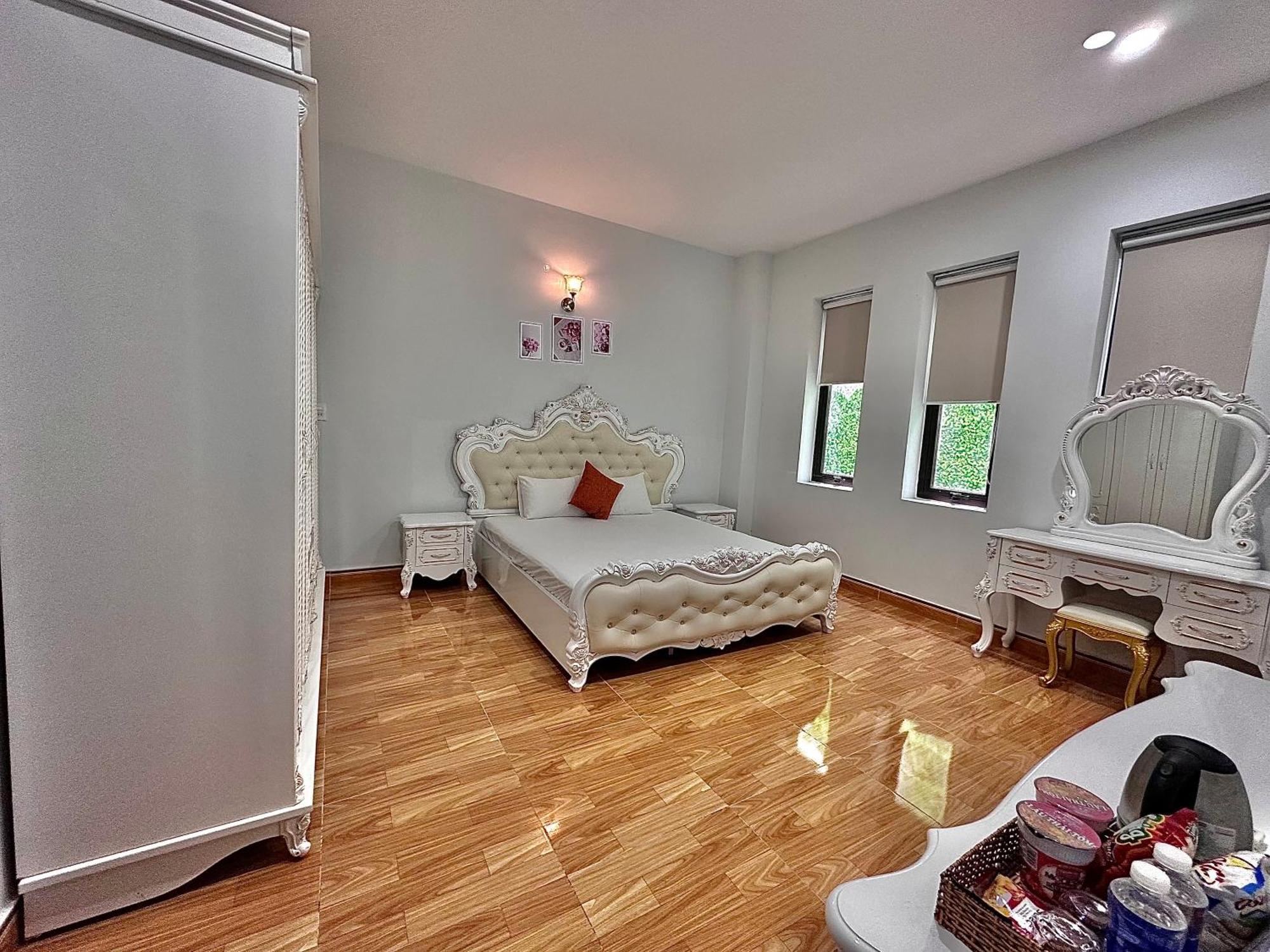 Royal Homestay Туй Хоа Екстериор снимка