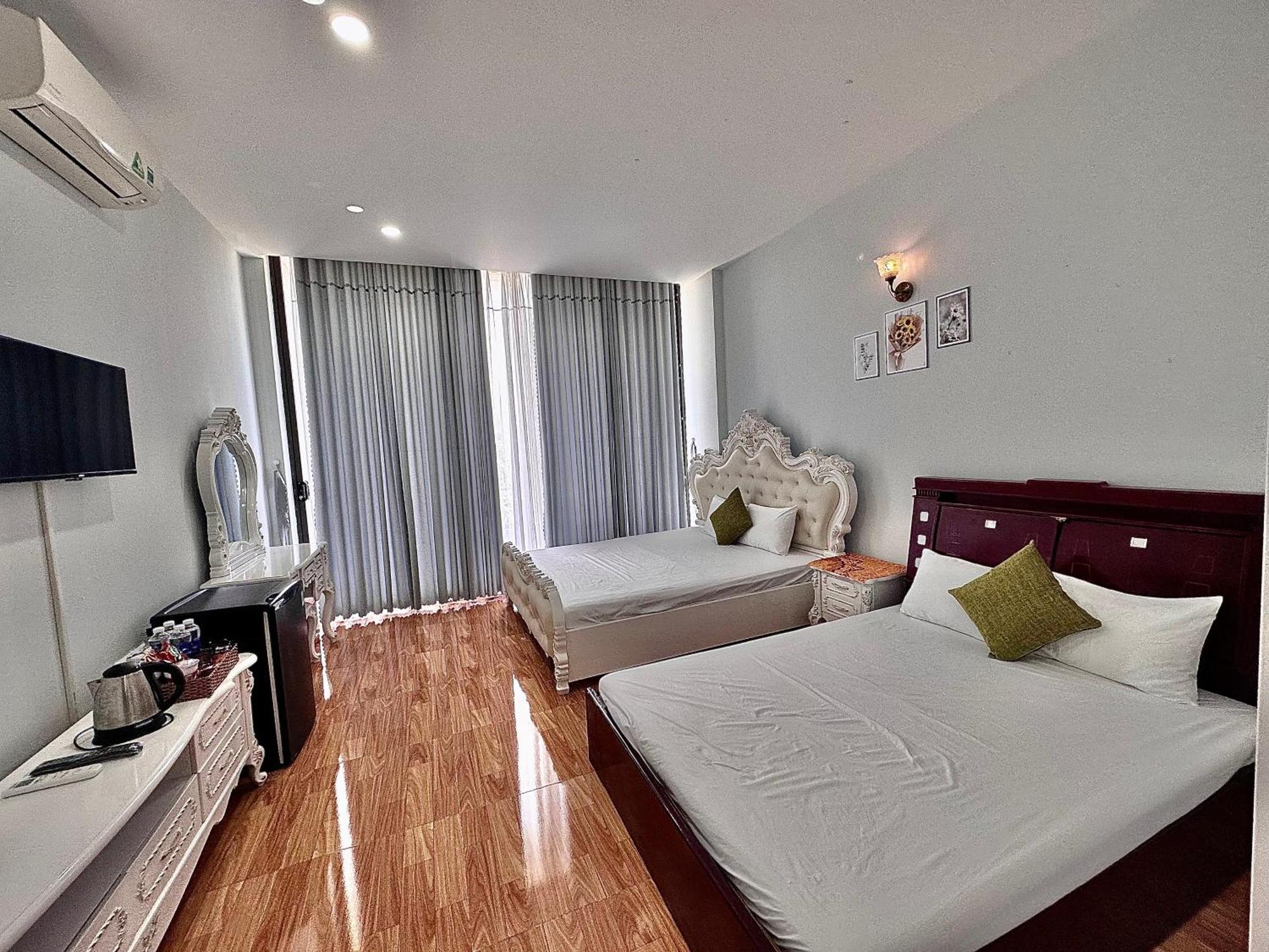Royal Homestay Туй Хоа Екстериор снимка